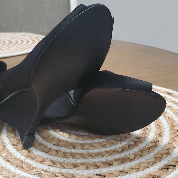 Nina Women’s Black Bow Ericka  wedge 👠 Pump, Size 8 - Picture 9 of 12